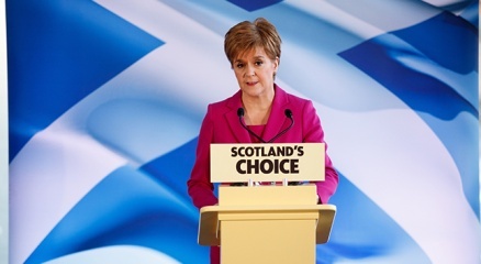 İskoç lider Sturgeon, bağımsızlık için referandum istedi
