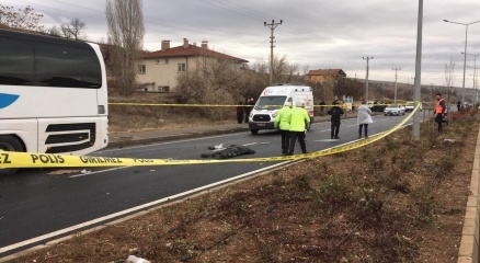 Kırşehir'de feci kaza: 3 ölü 1 yaralı