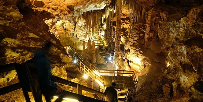 Yer altındaki gizemli dünyayı 120 bin kişi ziyaret etti