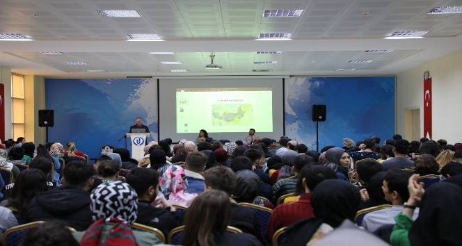 ‘Cengiz Aytmatov ve Türk Dünyası’ paneli gerçekleştirildi