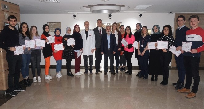 6 haftalık hemşirelik eğitim programı sona erdi