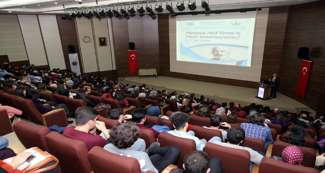 Milli şair Mehmet Akif Ersoy anıldı
