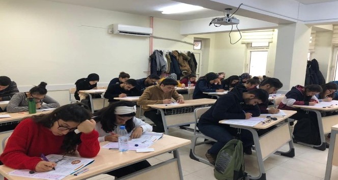 Üniversiteye hazırlık kurslarına yoğun ilgi