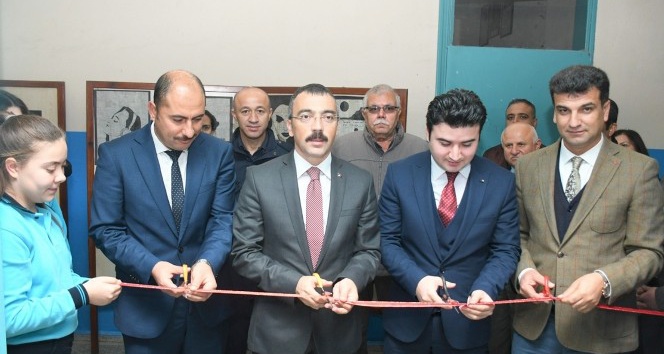 Semiha Altunkan ilk ve ortaokulu konferans salonuna kavuştu