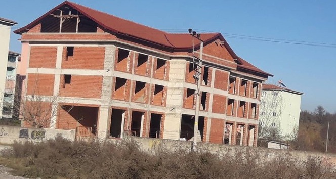 Mesut Özil, memleketinin takımına sahip çıktı