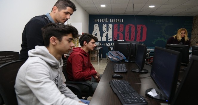 Kodlama ve robotik kodlama eğitimine Aksaray Belediyesi desteği