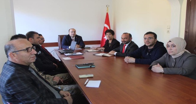 Kaymakamlar kadına şiddeti önlemek için toplandı