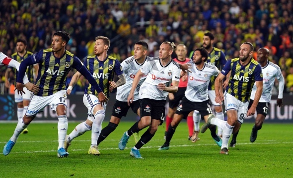 Fenerbahçe-Beşiktaş maçından kareler