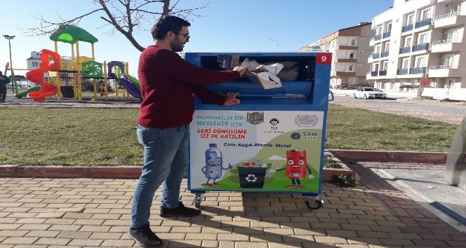 Geri dönüşümle hem ekonomiye katkı hem çevreye katkı