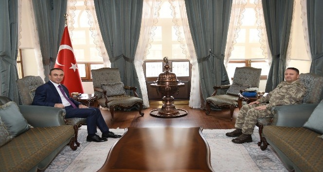 Vali Soytürk Tuğgeneral Acar ile bir araya geldi
