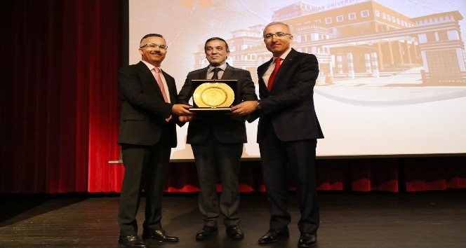 Recep Tayyip Erdoğan Üniversitesi’ne TSE Kalite Yönetimi Sistemi Belgesi verildi