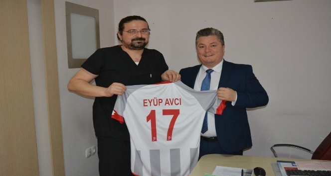 Doç. Dr. Eyüp Avcı: “Sağlıklı bir kalp için spor yapın”