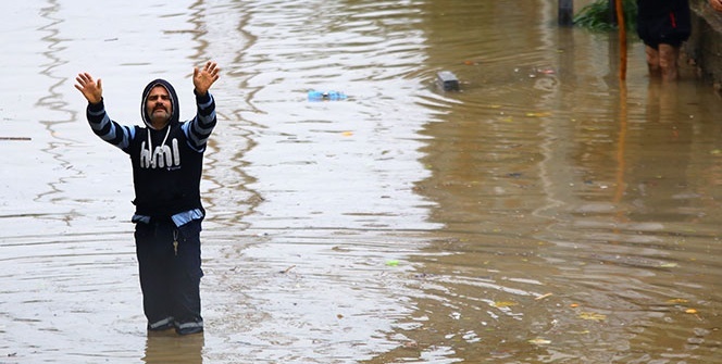 Su baskınına uykuda yakalandılar