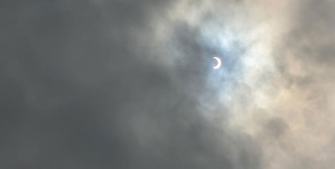 Singapur’da 'Halkalı Güneş Tutulması' görsel şölen oluşturdu