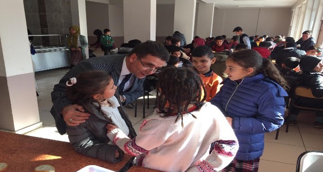 İlçe Milli Eğitim Müdürü Karakoç, Vali Recep Yazıcıoğlu Anadolu İmam Hatip Lisesini ziyaret etti
