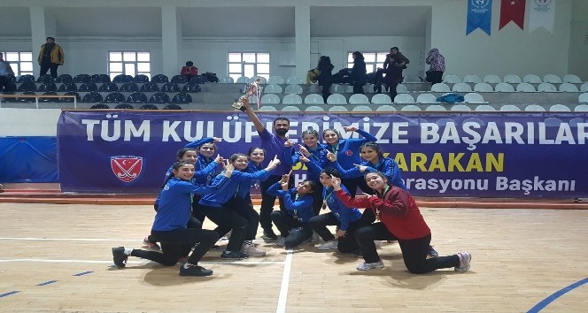 Kırıkkaleli gençler hokeyde Türkiye şampiyonu oldu