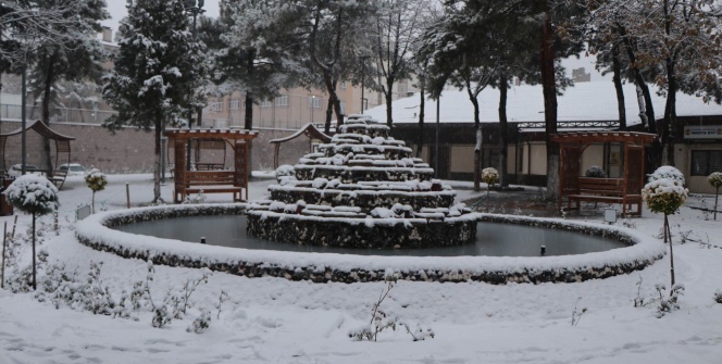 Her yer beyaza büründü