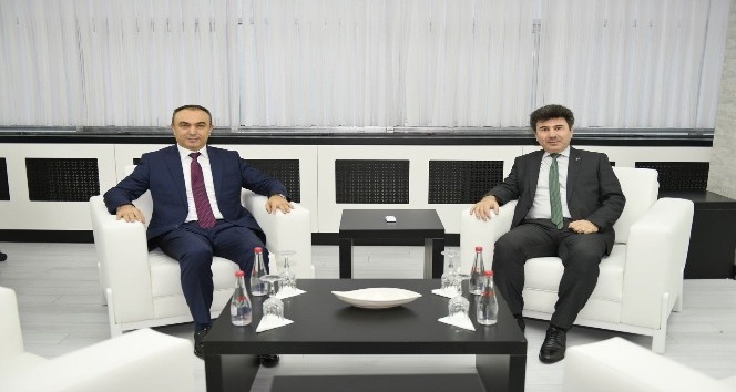 Vali Soytürk Rektör Karacoşkun’la bir araya geldi
