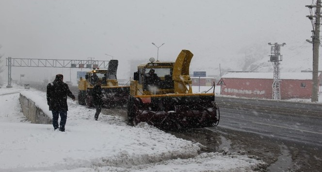 Bitlis’te kar yağışı