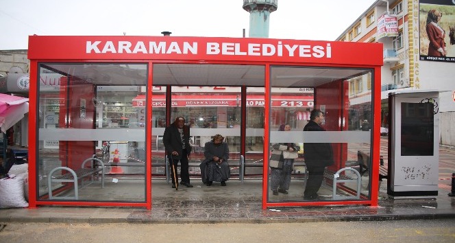 Karaman Belediyesinden kapalı otobüs durağı