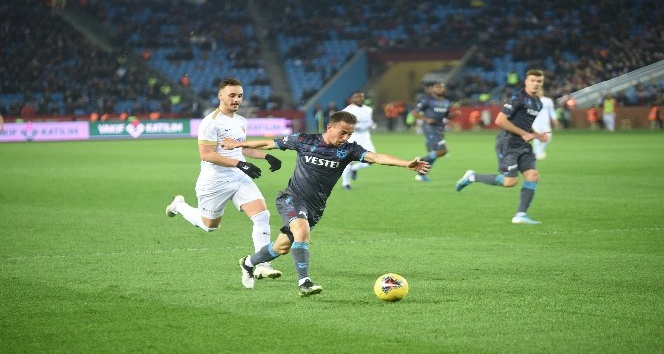 Süper Lig: Trabzonspor:2 - İstikbal Mobilya Kayserispor:1  (İlk yarı)