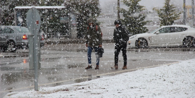 İstanbul’un yanı başında! Beyaza büründü!