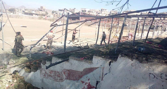 Yemen&#039;de askeri mezuniyet törenine saldırı: 10 ölü