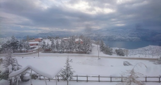 Karaman’ın üç ilçesinde okullara kar tatili