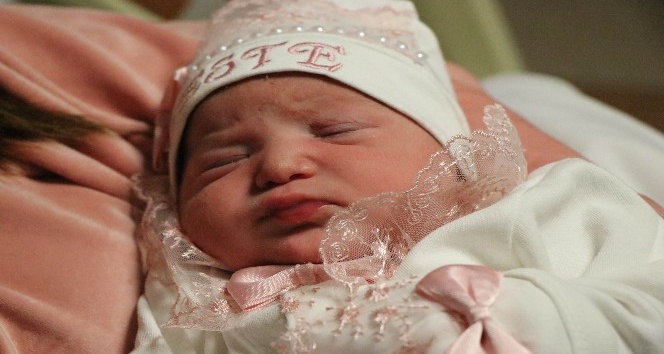 Nevşehir’de yeni yılın ilk bebeği Beste bebek oldu