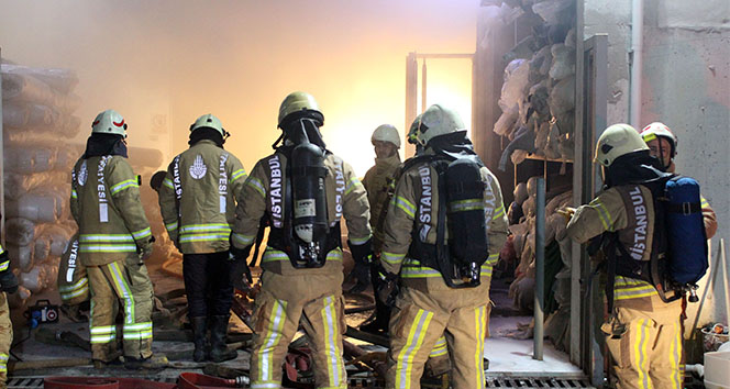 Hadımköy’de korkutan fabrika yangını