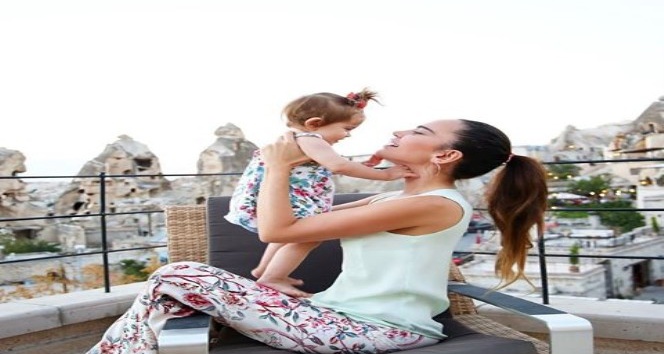 Gizem Zor ünlüleri ağırlamaya devam ediyor