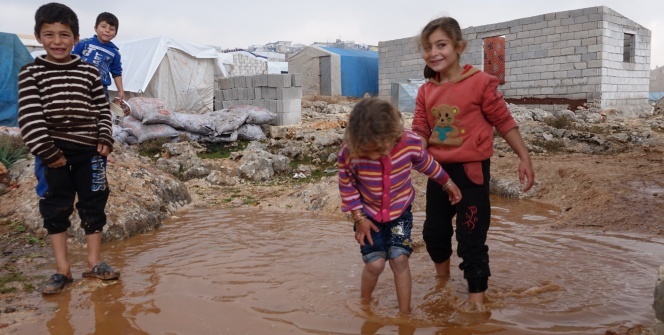 Suriye’de iç savaşın kaybedeni çocukların kamplardaki yaşam mücadelesi