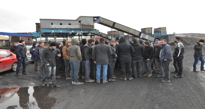 Sorgun’da işten çıkartılan 135 maden işçisi eylem yaptı