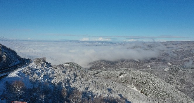 Karla kaplı Bolu Dağı’nın havadan görüntüsü büyüledi