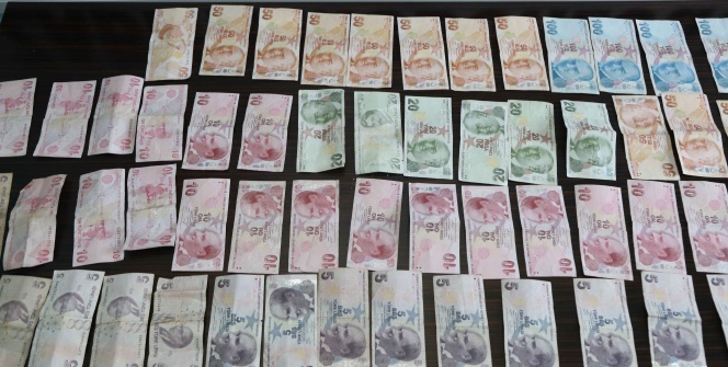 Dilencinin üstünden çıkan para şaşkına çevirdi