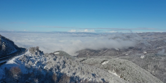 Karla kaplı Bolu Dağı’nın havadan görüntüsü büyüledi
