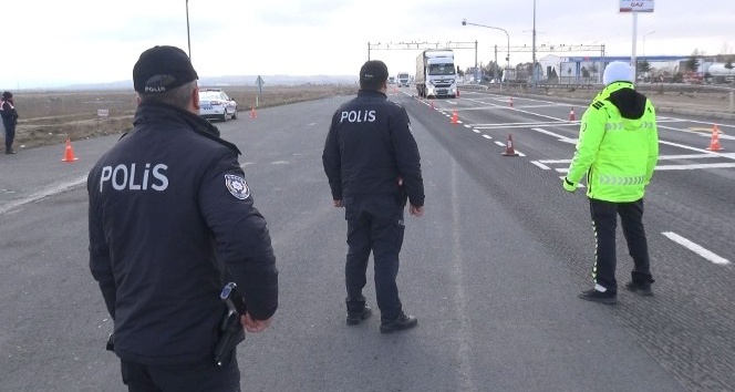 Aksaray polisinden kara yolları uygulaması