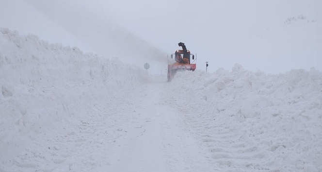 Giresun’da 88 köy yolu kardan ulaşıma kapandı