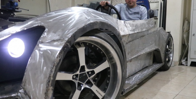 Gördüğü fotoğraftan esinlendi! Kendi yerli otomobilini üretiyor