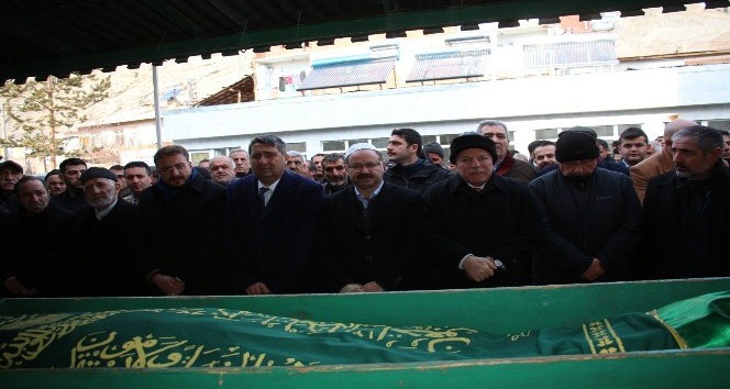 AK Parti eski Milletvekili Deligöz’ün baba acısı