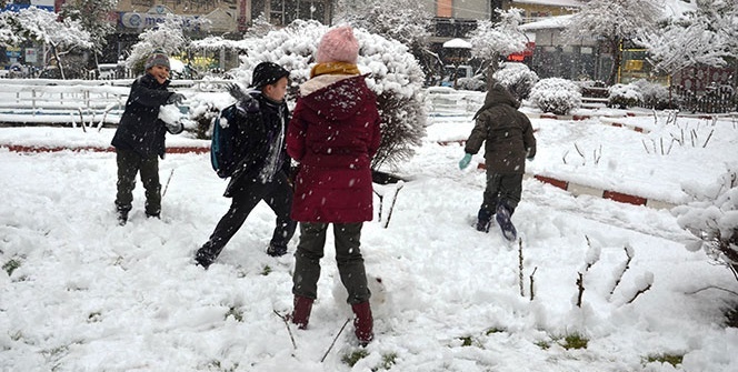 Ankara'da okullar tatil mi? | Yarın okul tatil mi Ankara? | Ankara'da okullar tatil olacak mı...