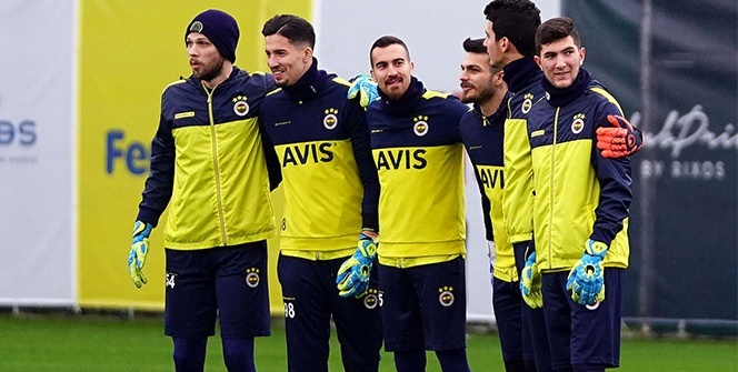 Fenerbahçe'de neşeli antrenman