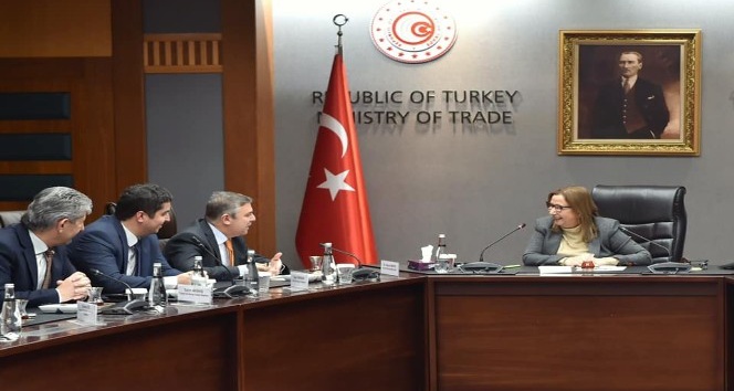 Sinop-Almanya direkt uçuş talebi Bakan Pekcan’a iletildi