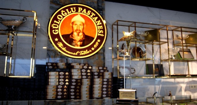 Güloğlu ‘Doğu Ödülü’nü aldı