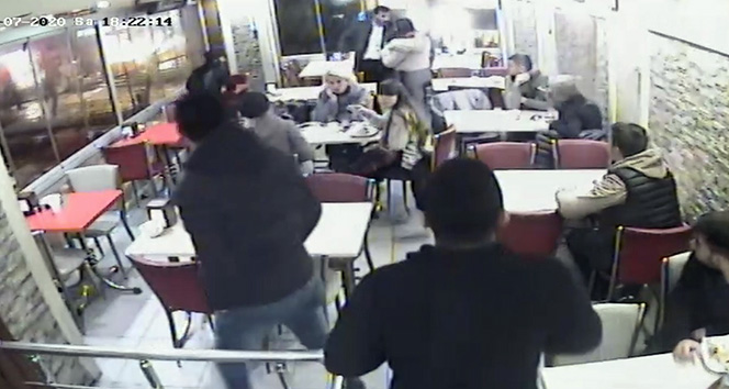 Avcılar'da eski sevgili dehşeti kamerada