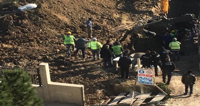 Lüleburgaz’da hastane inşaatında toprak kayması: 2 yaralı
