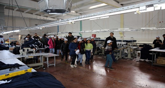 Kızıltepeli öğrenciler OSB’deki fabrikaları gezdi