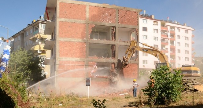 Tokat’ta 7 yılda 2 bin 19 riskli bina, 138 iş yeri yıkıldı