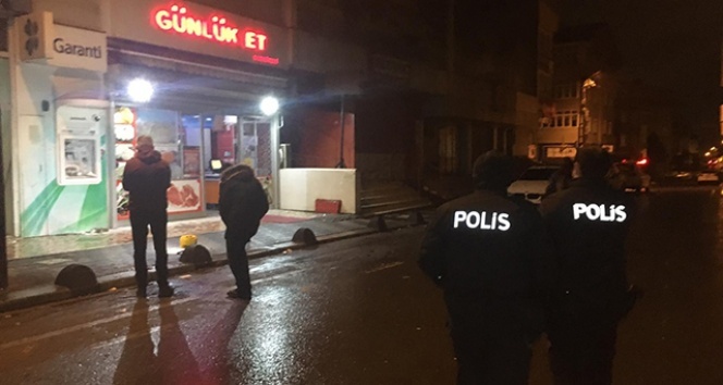 Sultanbeyli'de 3 ATM ateşe verildi