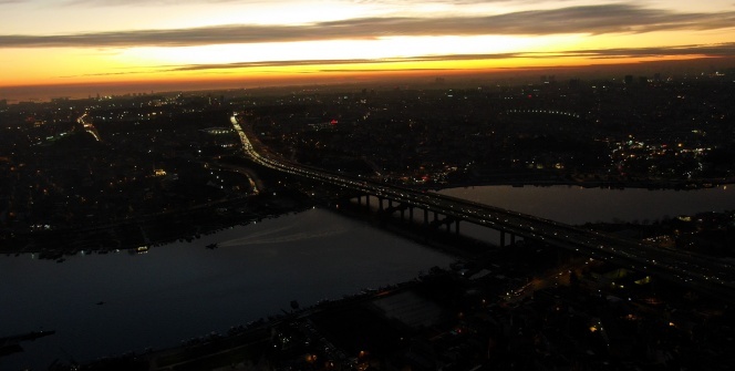 İstanbul semalarında gün batımı hayran bıraktı